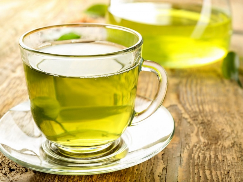 know the right time and right way of drinking green tea, health benefits of green tea | वजन लवकर कमी करण्यासाठी ग्रीन टी पिण्याची आहे विशिष्ट पद्धत अन् वेळ, तज्ज्ञांनीच सांगितली युक्ती