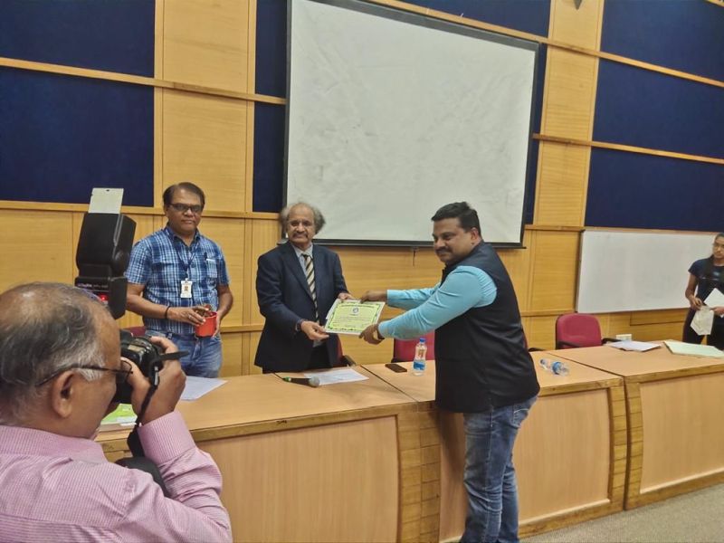 Maharashtra Science Academy Award to Shriram Sonawane | श्रीराम सोनवणे यांना महाराष्ट्र विज्ञान अकादमीचा पुरस्कार 
