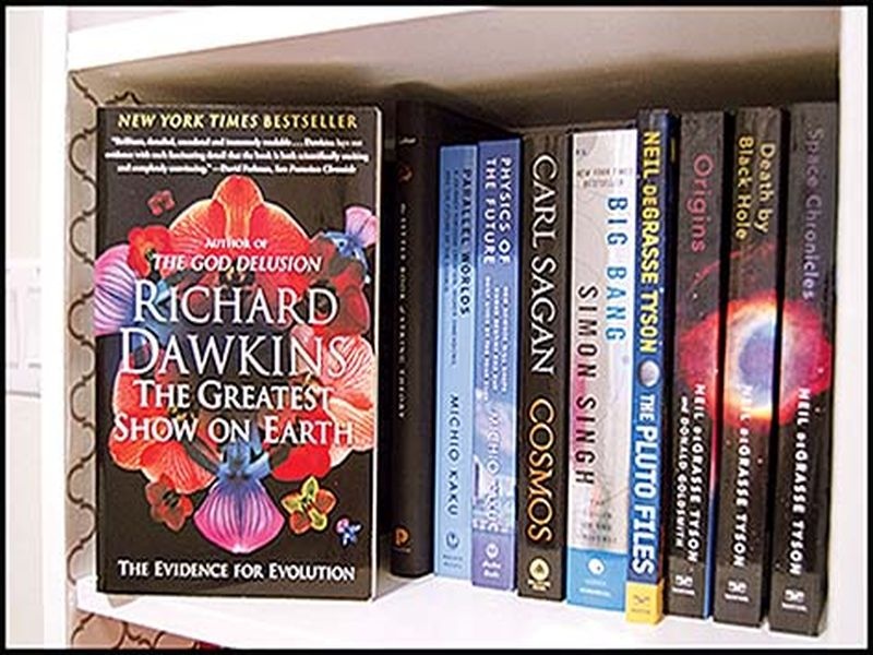 book review richard dawkins god delusion | त्याला विचारा..