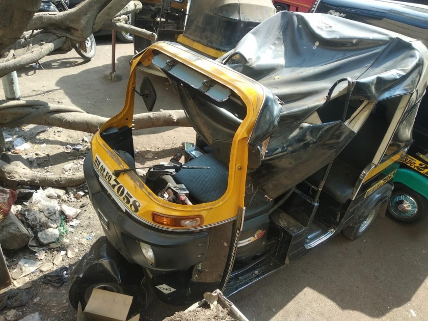 The death of the autorickshaw driver due to collapses part of the under construction building | बांधकाम सुरु असलेल्या इमारतीचा भाग कोसळून रिक्षाचालकाचा मृत्यू 