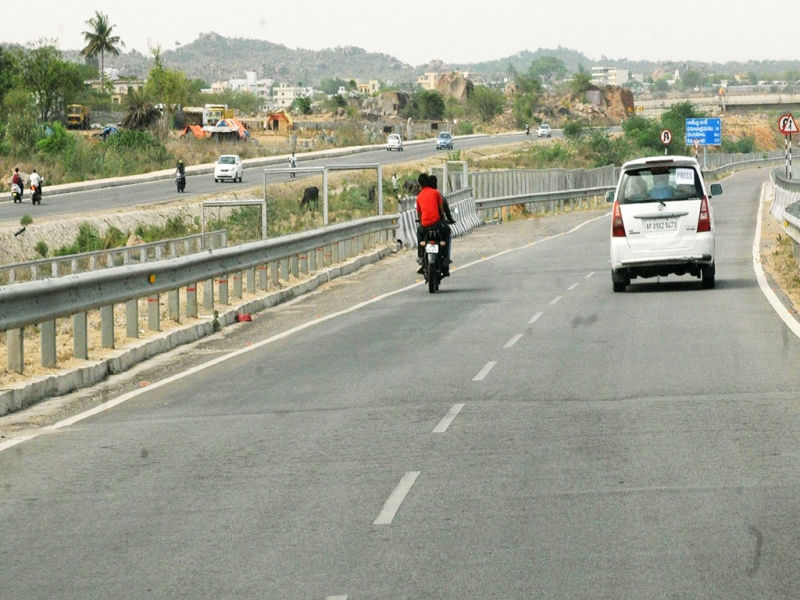 In the first phase, Ambegaonwad to Wagholi Ring Road | पहिल्या टप्प्यात आंबेगाव खुर्द ते वाघोली रिंगरोड