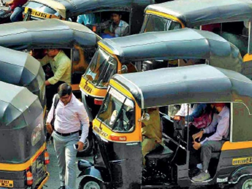 The share rickshaw fare of Rs. 20 per seat is a robbery of passengers | शेअर रिक्षाचे प्रति सीट भाडे २० रुपये ही प्रवाशांची लूटच
