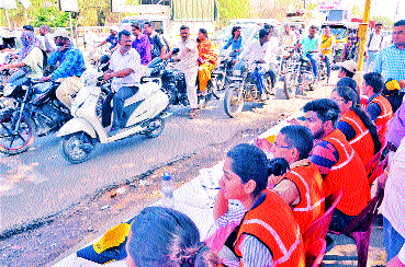 Road Safety Audit from Solapur Municipal Corporation | सोलापूर महानगरपालिकेकडून रस्त्यांच्या सुरक्षेचे आॅडिट