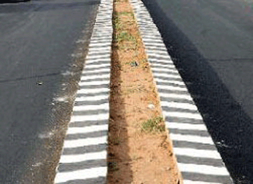  Sanctioning of road works constructed in 100 crores for Aurangabad | औरंगाबादेत १०० कोटींतून बांधण्यात येणाऱ्या रस्ते कामांना मंजुरी