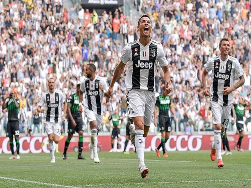 Cristiano Ronaldo scored first goal after 320 minutes | ख्रिस्तियानो रोनाल्डोने ३२० मिनिटांनी नोंदवला पहिला गोल 