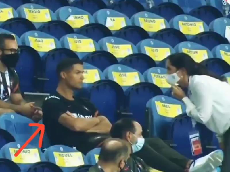 Video: Mask binding, even if you are a star player Ronaldo,video by pune police | Video : मास्क बंधनकारकच, मग तुम्ही स्टार खेळाडू 'रोनाल्डो' असाल तरीही