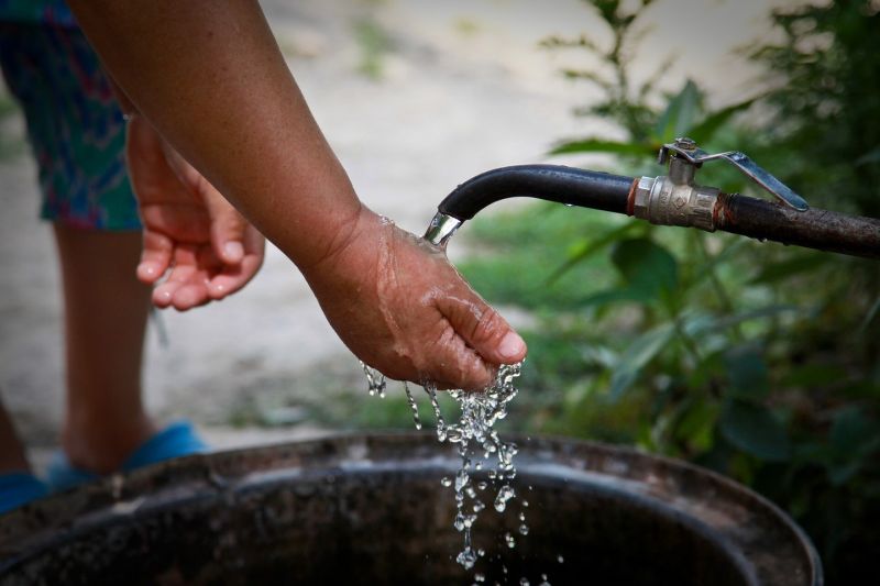Nagpur municipal water saving by reducing supply! | पुरवठ्यात कपात करून नागपूर मनपाची पाणीबचत!
