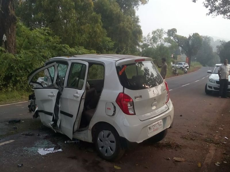 Ratnagiri : Two people died on the spot in Accident | रत्नागिरीत भीषण अपघातात दोन जणांचा जागीच मृत्यू
