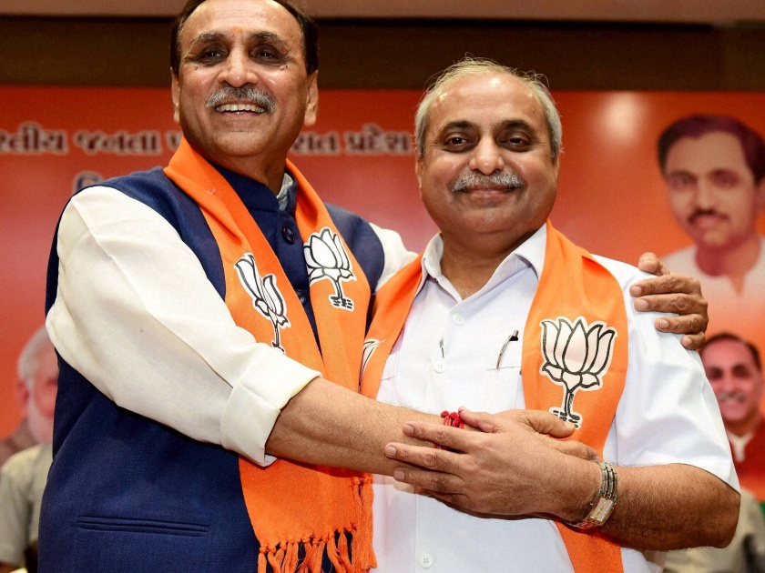 Gujarat's fragrance in the BJP! Conflicts between accounts of Chief Minister-Deputy Chief Minister | गुजरात सरकारमध्ये अंसतोषाची ठिणगी! मुख्यमंत्री-उपमुख्यमंत्र्यांमध्ये खातेवाटपावरुन संघर्ष