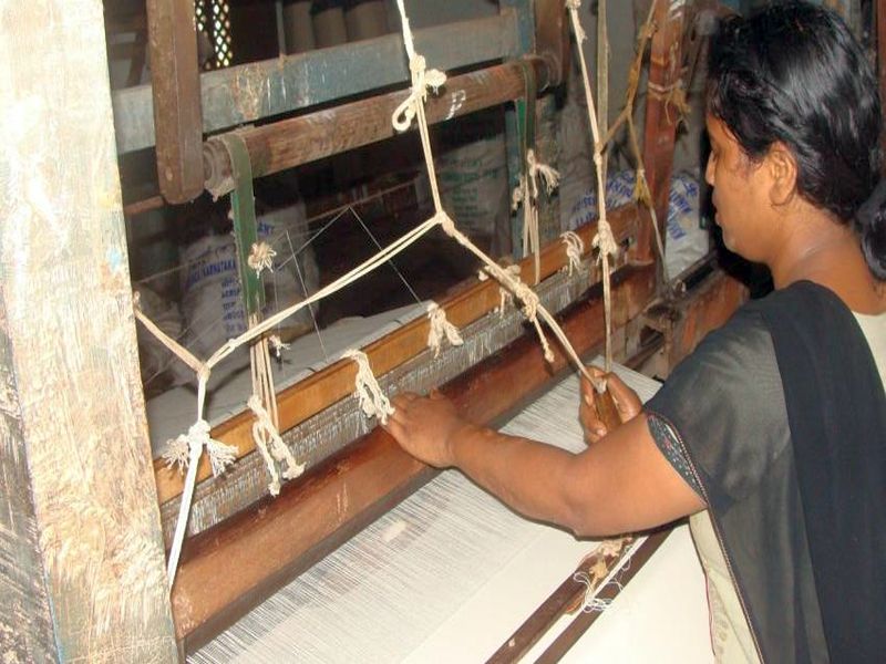 Cancellation of Gratifying Contribution Rule Grameen people killer: Santosh Mandalay | ठोक अंशदान नियम रद्द करणे ग्रामीण उद्योगांना मारक : संतोष मंडलेचा
