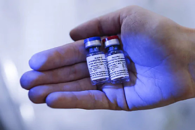 Russia's corona vaccine is likely to be developed in India as well, an initiative of several companies | भारतातही रशियाची कोरोनावरील लस तयार होण्याची शक्यता, अनेक कंपन्यांचा पुढाकार