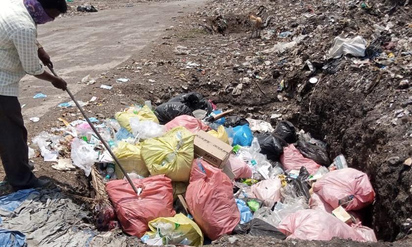 Bio-medical waste dumped in Ghantagadi, fine recovered from Sangli hospital | जैव वैद्यकीय कचरा टाकला घंटागाडीत, सांगलीतील हॉस्पिटलकडून दंड वसूल