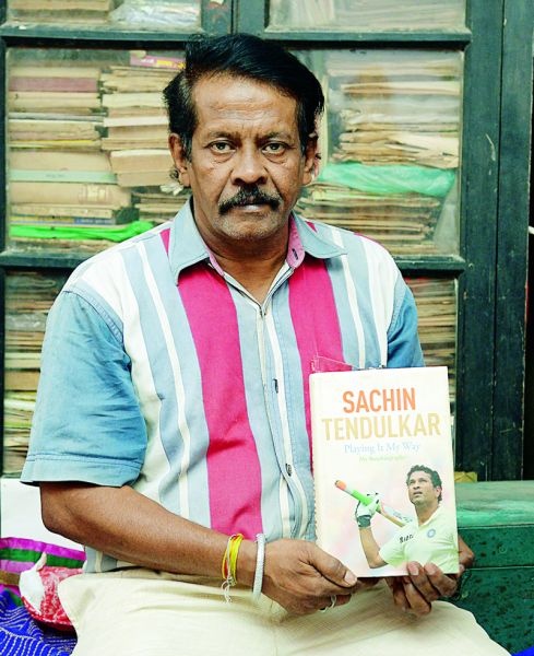 Sachin's rare assets in the poor hut in Nagpur | नागपुरातील गरिबाच्या झोपडीत सचिनचा दुर्मिळ ठेवा