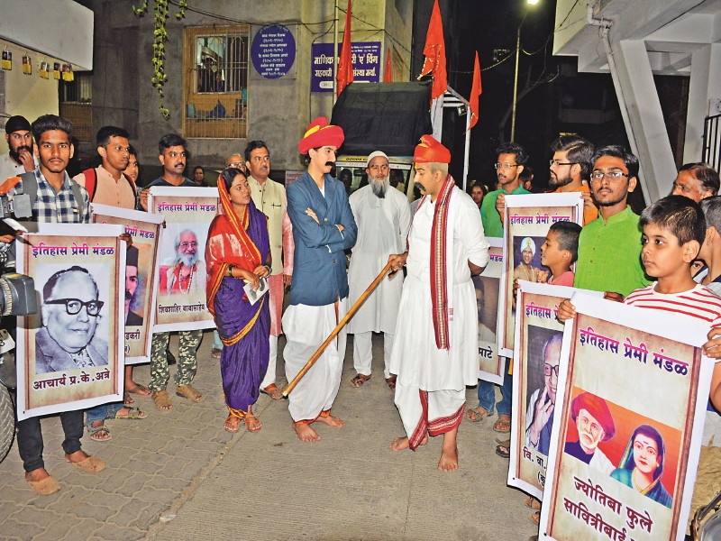 Govindagraj to Kusumagraj sahityayatra in Pune | पुण्यातील ‘गोविंदाग्रज ते कुसुमाग्रज’ साहित्ययात्रेत विचारांचा जागर; दिग्गजांना दिली मानवंदना