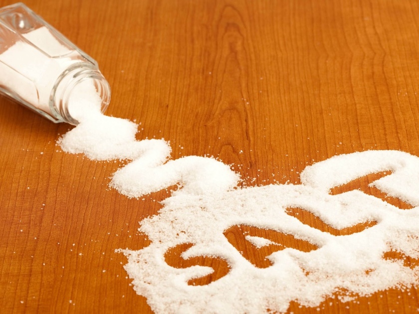  You eat salt with Plastic; Conclusions from IIT study | मिठासोबत तुम्ही खाता प्लॅस्टिक; आयआयटीच्या अभ्यासातून निष्कर्ष
