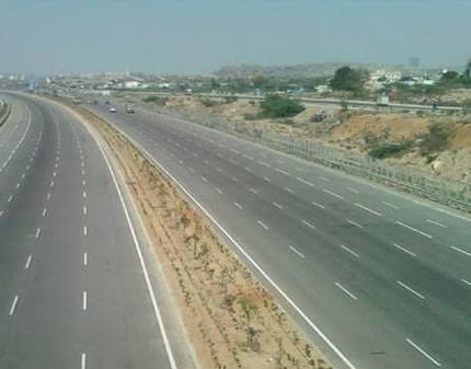 'UAE investment for the Shrimdhi highway' | ‘समृद्धी महामार्गासाठी यूएईची गुंतवणूक’