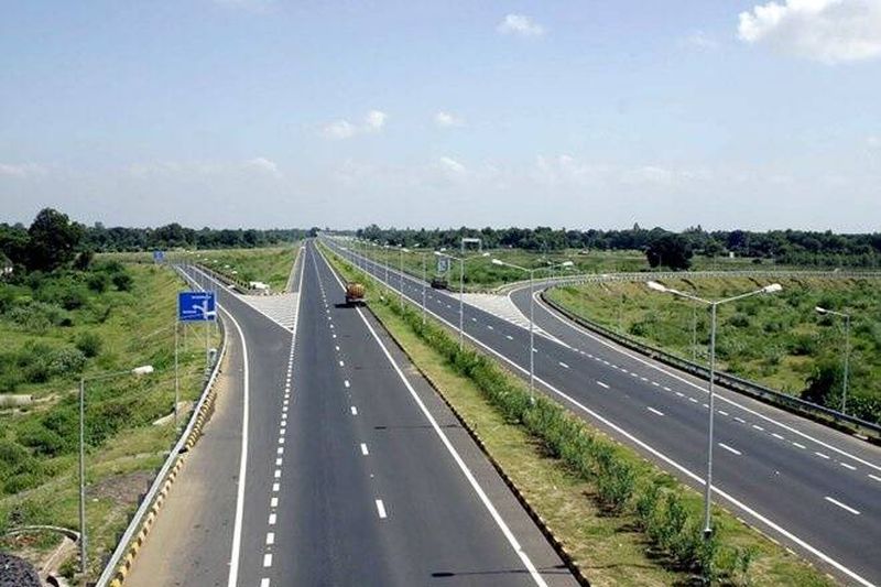 Samrudhi Highway paves the way for tree planting tender | समृद्धी महामार्ग वृक्षारोपण निविदेचा मार्ग मोकळा