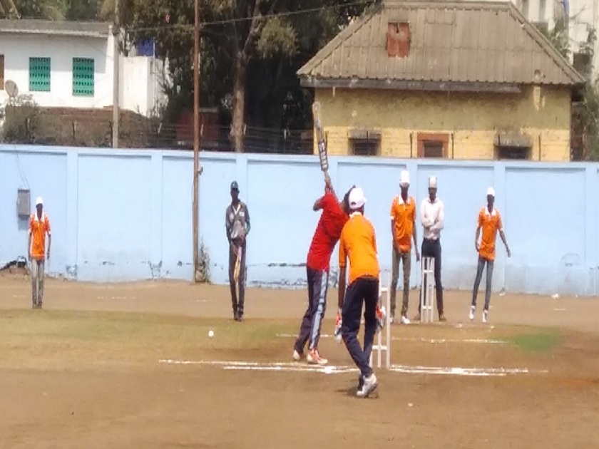 The state level cricket competition in the confluence of the blind | संगमनेरात रंगल्या अंधांच्या राजस्तरीय क्रिकेट स्पर्धा