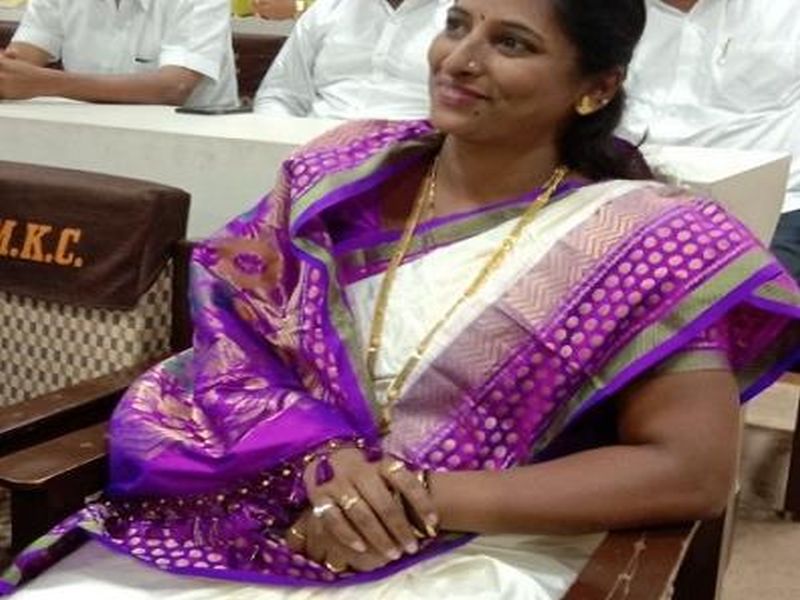 Sangeeta Khot, the mayor of Sangli, Deputy Mayor of Dhiraj Suryavanshi | सांगलीच्या महापौरपदी संगीता खोत, धीरज सूर्यवंशी उपमहापौर