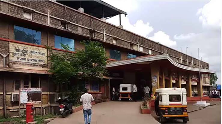 Legislation regarding hospital licenses by Sangli Municipal Corporation | रुग्णालयांच्या परवान्याबाबत सांगली महापालिकेकडून कायद्याची एैसीतैसी