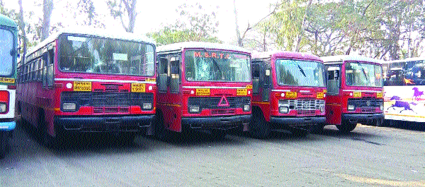 Seven buses in Sangli, Miraj | सांगली, मिरजेत सात बसेस फोडल्या