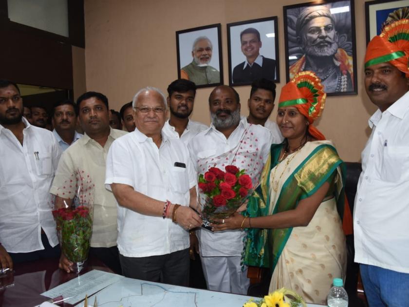  Geeta Carpenter of BJP, Mayor of Sangli, Devma as Deputy Mayor | सांगलीच्या महापौरपदी भाजपच्या गीता सुतार, उपमहापौरपदी देवमाने