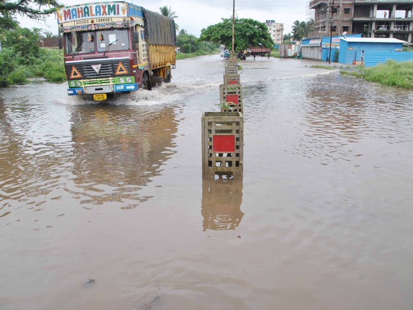 Sangli Krishna returns to pot, water level drops: Consolation to citizens | सांगलीत कृष्णा पुन्हा पात्राकडे, पाणी पातळीत घट : नागरिकांना दिलासा
