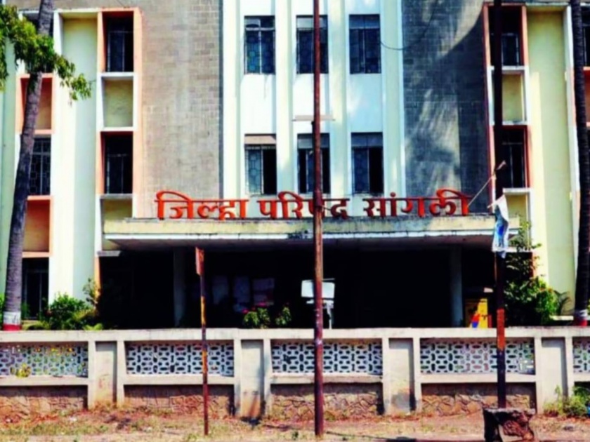 Sangli Zilla Parishad imposed a fine of 10 lakhs on as many as 100 contractors of Jaljeevan Yojana | सांगली जिल्हा परिषदेने जलजीवन योजनेच्या तब्बल १०० ठेकेदारांना ठोठावला १० लाखांचा दंड