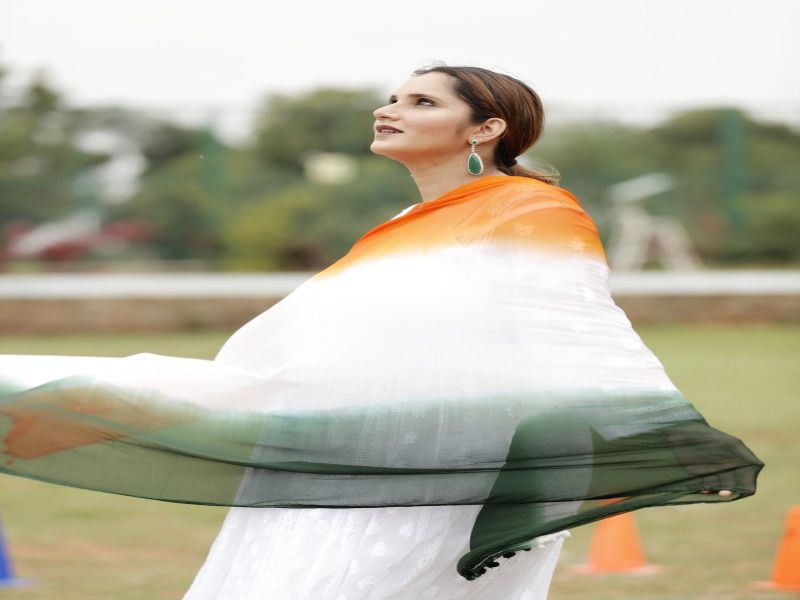 What Shoaib Malik has given wishes to Indians, telling Sania Mirza | शोएब मलिकने भारतीयांना काय दिल्या शुभेच्छा, सांगते आहे सानिया मिर्झा