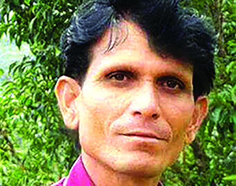Sanjay Deshmukh most injured | अज्ञात वाहनाच्या धडकेत संजय देशमुख गंभीर 