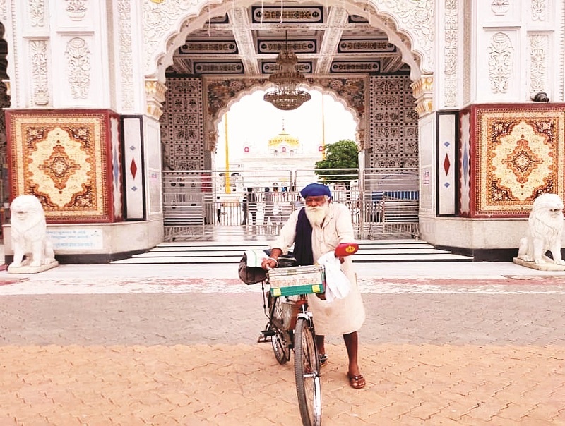 Jo Bole So Nihal ! 82-year-old 'Young Man' 2200 km cycle journey; Reached Nanded Gurdwara from Amritsar! | जो बोले सो निहाल ! ८२ वर्षीय 'तरुणाची' २२०० किमीची सायकल यात्रा; अमृतसरहून नांदेड गुरुद्वारात पोहोचला!