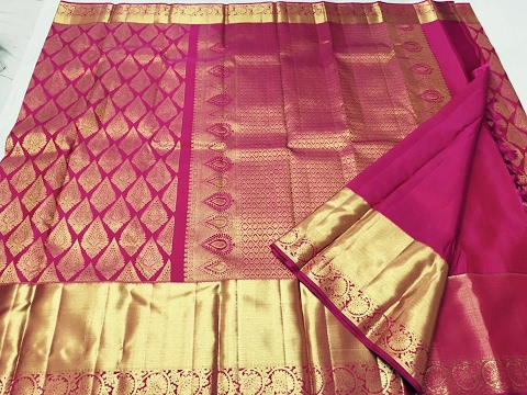 Kanchiwaram sarees are now produced in Solapur | कांचीवरम् साड्यांचे आता सोलापुरात उत्पादन