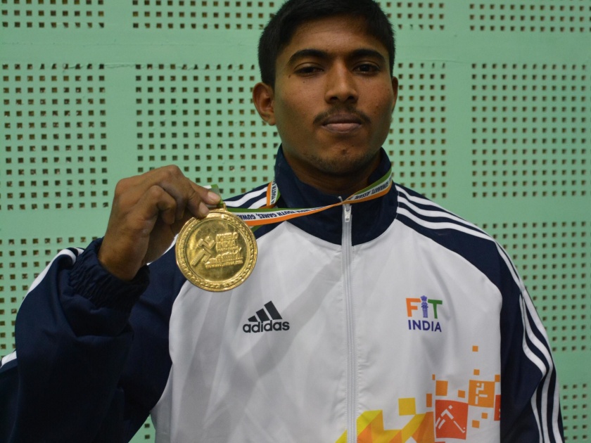 Khelo India: Maharashtra's sanket sargar gold in weightlifting | खेलो इंडिया : वेटलिफ्टिंगमध्ये महाराष्ट्राच्या संकेत सरगरला सुवर्ण