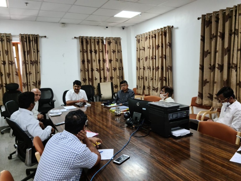 corona virus - Guardian Ministries stay at the Collector's office | corona in kolhapur- पालकमंत्र्यांचा मुक्काम जिल्हाधिकारी कार्यालयात