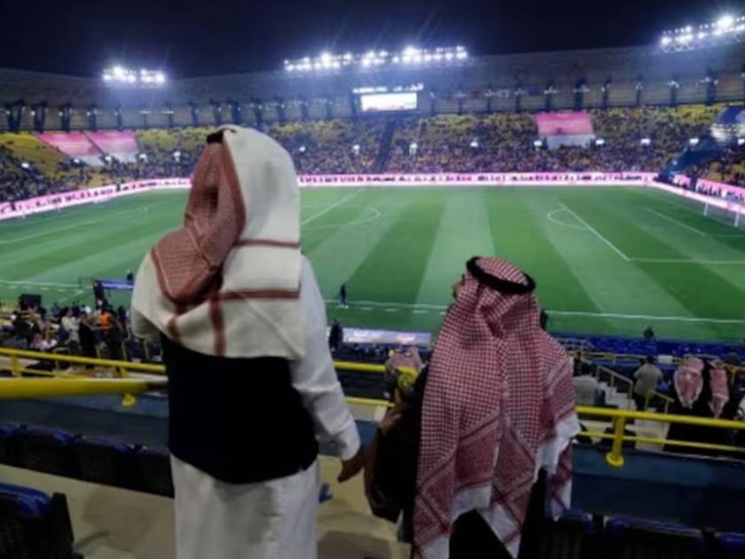 turkish super cup final in saudi arabia riyadh postponed after mustafa kemal ataturk t shirt political slogans row | तुर्कस्तानच्या खेळाडूंच्या जर्सीवरील फोटोमुळे वाद! सौदीने फुटबॉलचा फायनल सामनाच रद्द केला