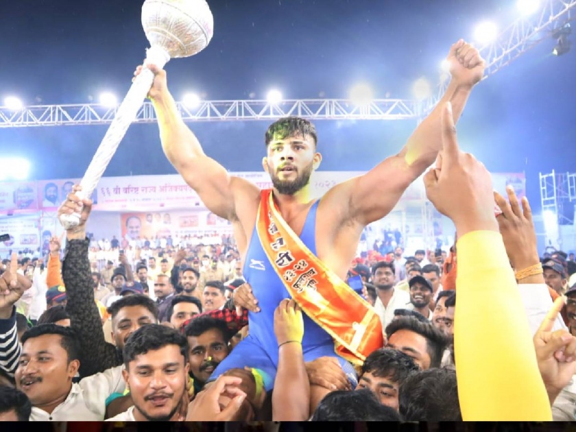 Sikander Sheikh won the prestigious Maharashtra Kesari! Defeated defending champion Shivraj Rakshe | सिकंदर शेखने जिंकली मानाची महाराष्ट्र केसरी! गतविजेत्या शिवराज राक्षेला केले पराभूत
