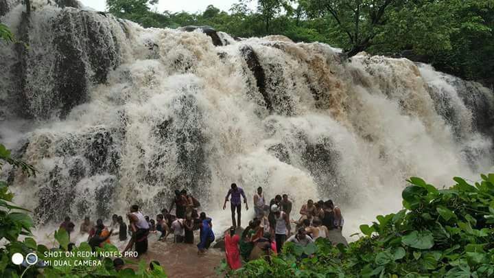 Sawdaw Falls is also closed for tourism this year | सावडाव धबधबा याही वर्षी पर्यटनासाठी बंद