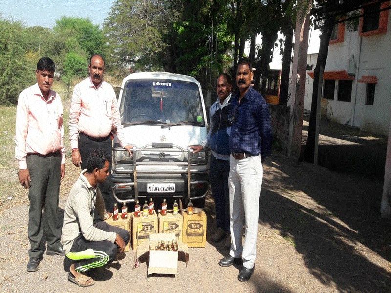    One lakh foreign nationals and foreign liquor were seized in Mhalsakore Shivar, one arrested | म्हाळसाकोरे शिवारात एक लाखाचे देशी-विदेशी मद्य जप्त, एकास अटक