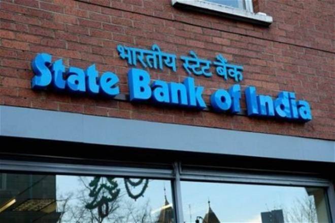 Due to technical difficulties, SBI's bank stopped |  तांत्रिक बिघाड झाल्याने स्टेट बँकेचे व्यवहार ठप्प
