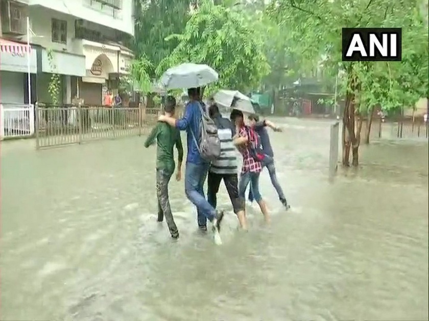 Mumbai Rain Updates Mumbai schools to remain closed today as IMD predicts heavy rainfall | Mumbai Rain Updates : मुंबई आणि ठाण्यासह कोकणातील सर्व शाळांना सुट्टी जाहीर 