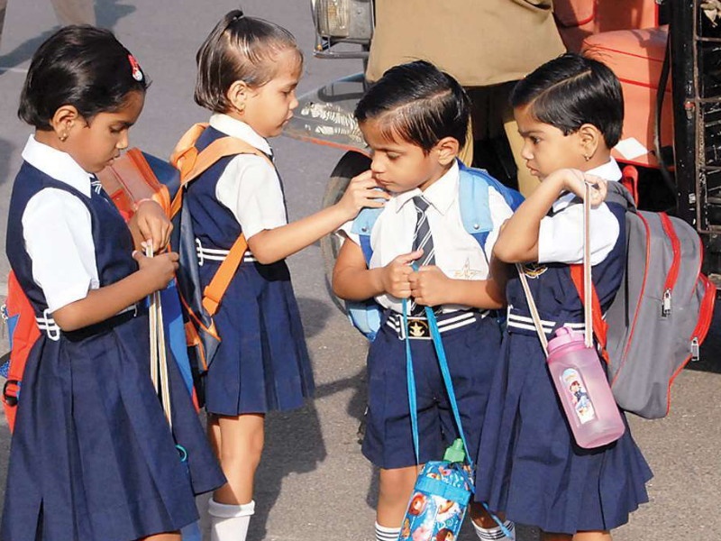maharashtra school reopen more than 7 lakh students from pune district will go to school after 21 months | Maharashtra School Reopen: पुणे जिल्ह्यातील ७ लाखांहुनही अधिक विद्यार्थी तब्बल २१ महिन्यांनी शाळेत जाणार
