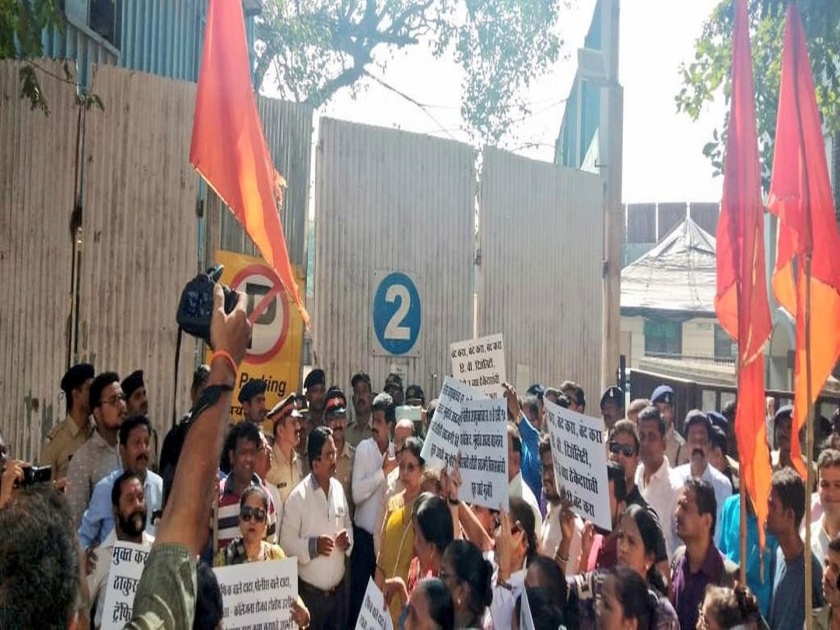 Shiv Sena's agitation in girgaon against metro - 3 and DB Reality | गिरगावात शिवसेनेचं मेट्रो, डीबी रिअ‍ॅलिटीविरोधात आंदोलन