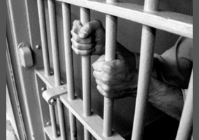 Sentenced to life imprisonment for torturing a minor girl! | चिमुकल्या मुलीवर अत्याचार करणाऱ्या नराधमास आजीवन कारावासाची शिक्षा!