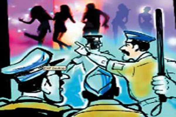 Police raid: arrested 45 including 38 barbala at Kasarawadali Bar in Thane | ठाण्यातील कासारवडवली येथील बारवर धाड: ३८ बारबालांसह ४५ जणांवर पोलिसांची कारवाई