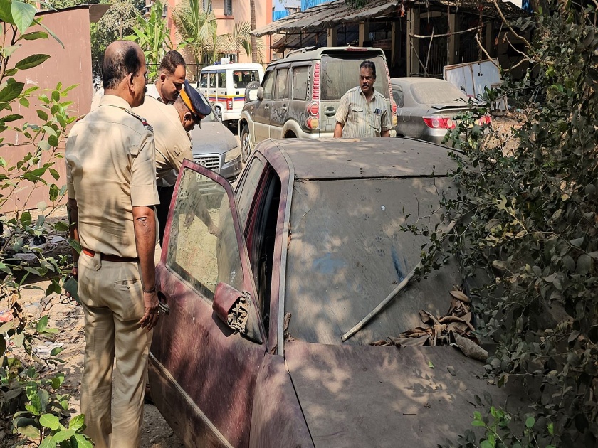 In Mumbai, Hiding in car while playing, suffocation kills 2 siblings | खेळता खेळता कारमध्ये गेले अन् भावंडांनी गमावला जीव; दरवाजा लॉक झाल्यानं आतच गुदमरले