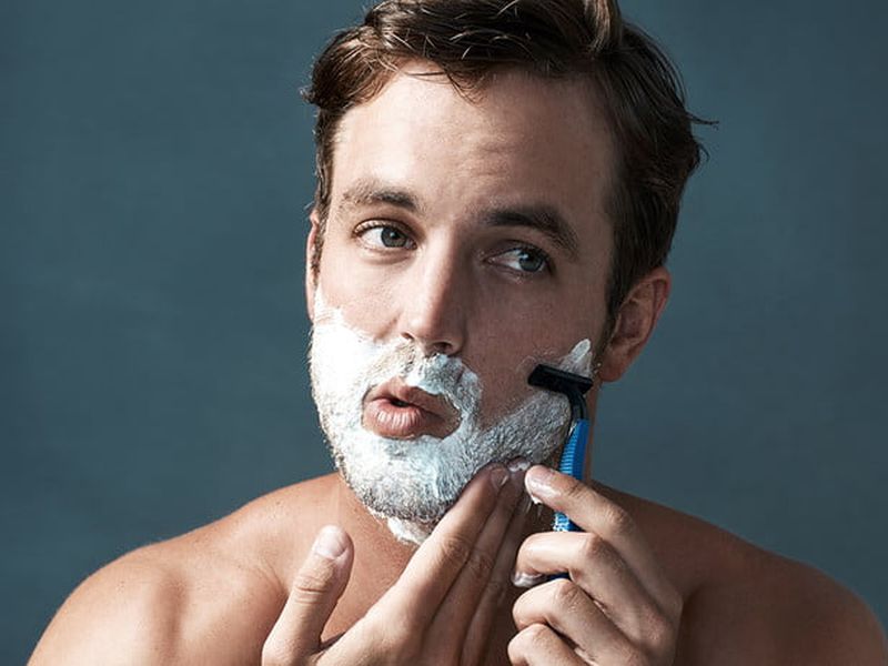 Tips for pimple free face and safe shaving | शेविंग केल्यावर पिंपल्स येतात? बदला दाढी करण्याची पद्धत!