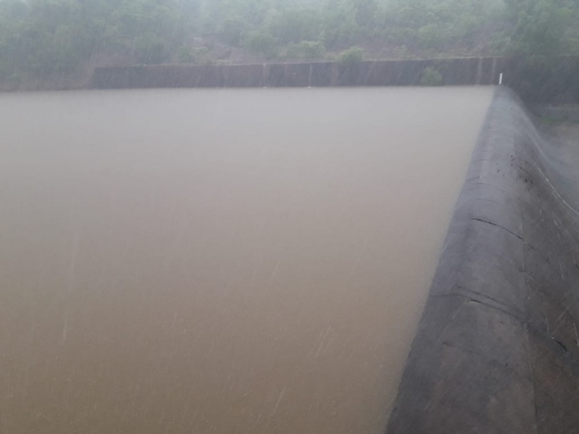 Rivers of Ratnagiri dams, rivers, rivers, and dams exceeded | रत्नागिरी जिल्ह्यातील धरणे तुडुंब, नद्या, धरणांनी ओलांडली पातळी