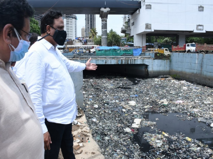ashish shelar criticize shiv sena bmc over not cleaning drainage mumbai rains mayor bmc | Mumbai : नालेसफाईच्या नावावर सत्ताधाऱ्यांची हातसफाई; आमदार आशिष शेलार यांची टीका