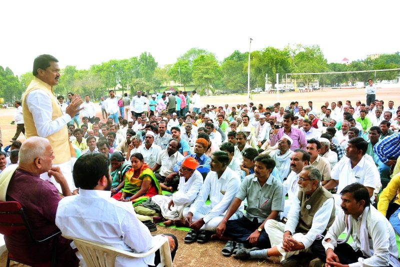 Opponent also came in the agitation; Yashwant Sinha gets comprehensive support! | विरोधकही उतरले शेतकरी आंदोलनात; यशवंत सिन्हा यांना मिळतोय व्यापक पाठिंबा!