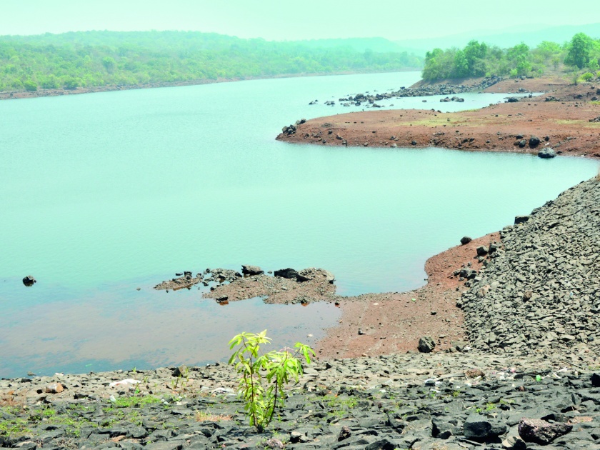 Ratnagiri: Despite high reservoir, water shortage is severe | रत्नागिरी : सर्वाधिक साठा असूनही पाणीटंचाई तीव्र